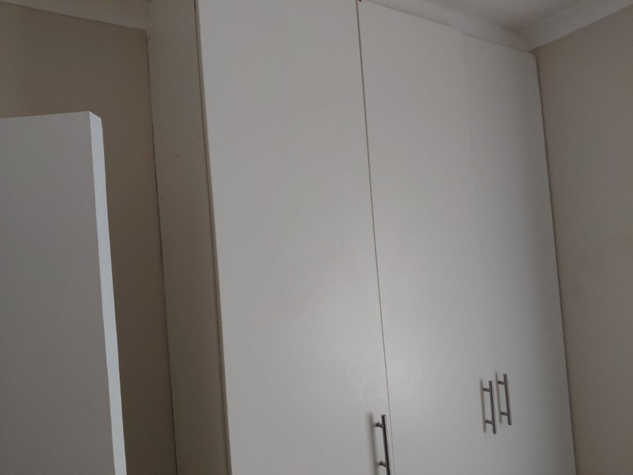 To Let 3 Bedroom Property for Rent in Brooklyn Western Cape
